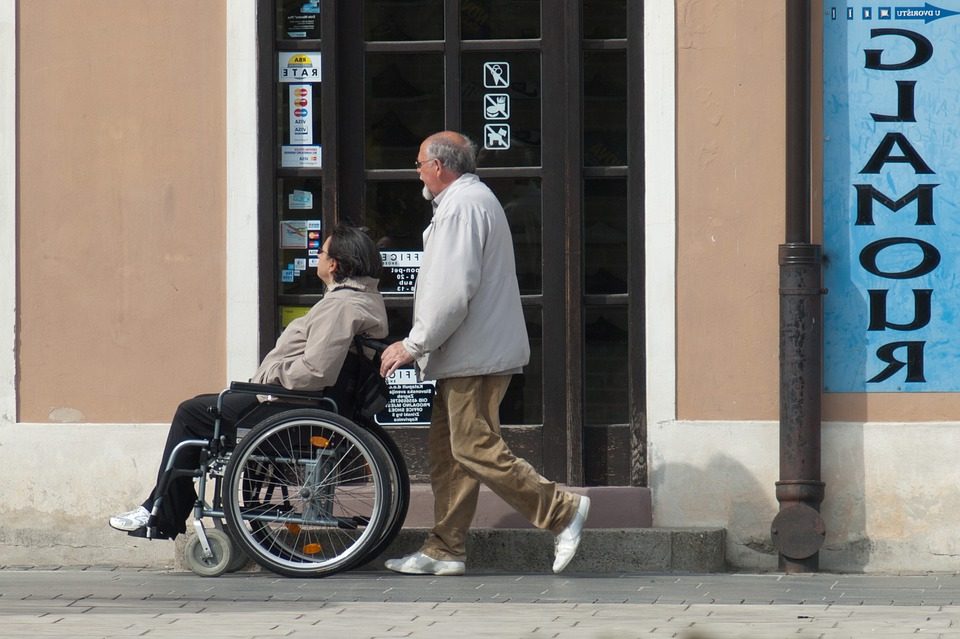 legge 104, adesso è possibile sostituire il caregiver familiare