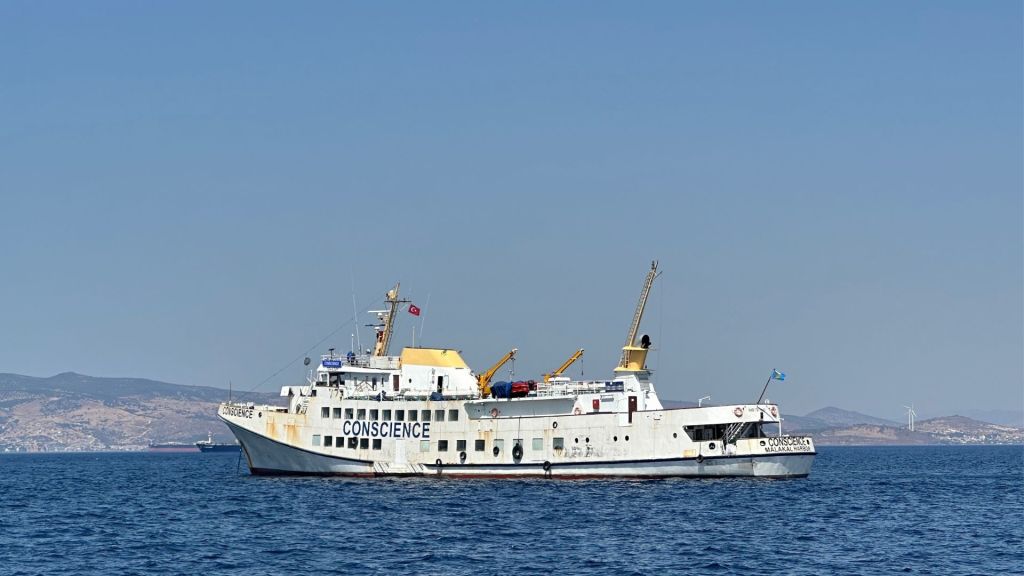 Seconda Flotilla di Infermieri e Medici sfida Israele: un blocco sarebbe gravissimo 1 Seconda Flottila di infermieri e medici sfida il blocco navale di Israele. La nave Conscience della Freedom Flotilla Coalition naviga in acque internazionali.